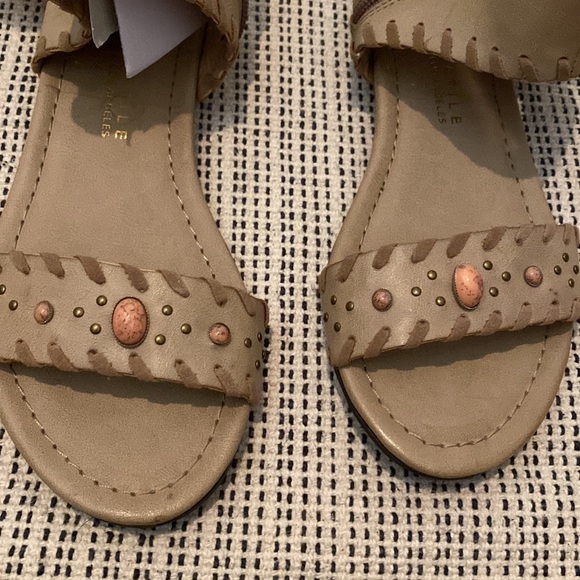 Very Volatile sandals size 6 - Picture 9 of 11